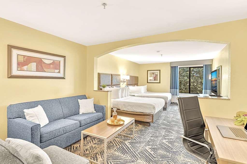 Best Western Plus Lewisville Flower Mound Room photo