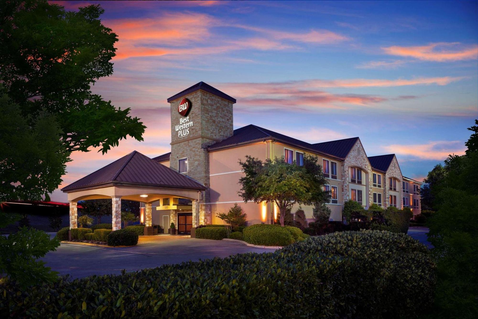 Best Western Plus Lewisville Flower Mound Exterior photo
